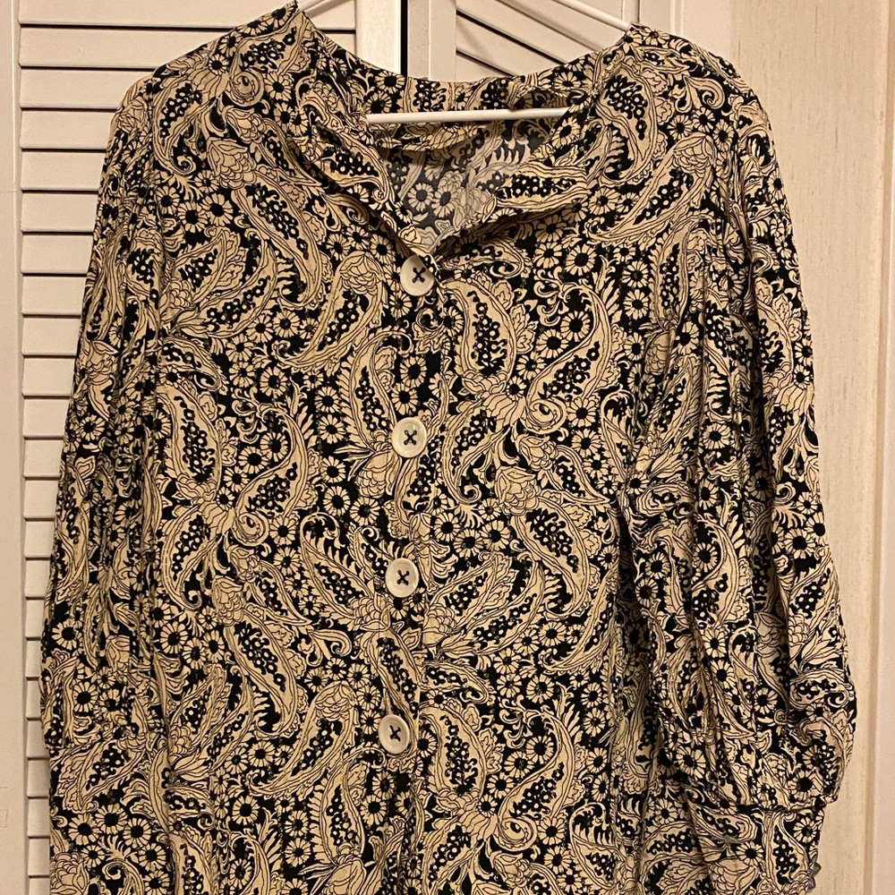 Flowy Zara Top